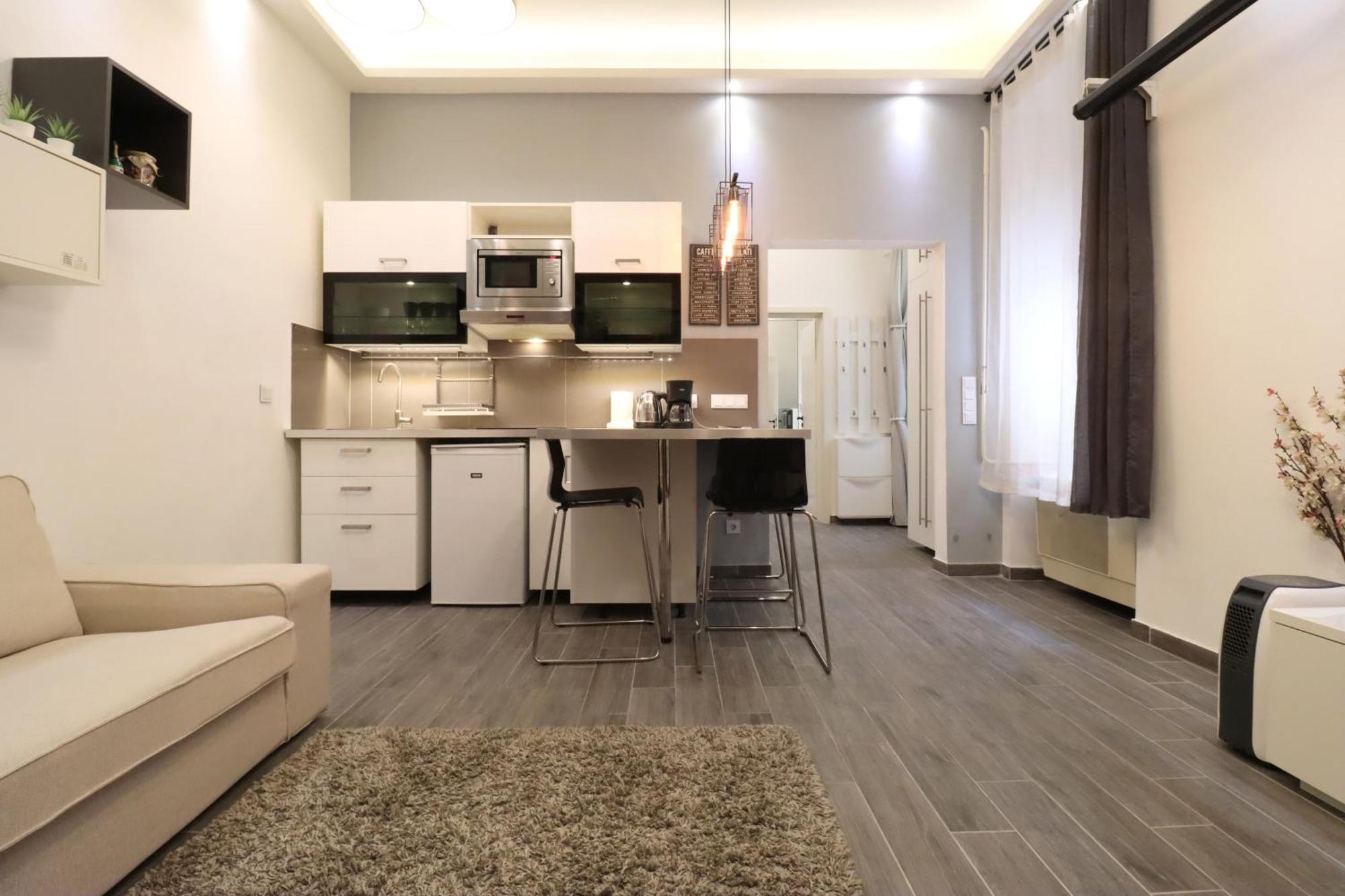 Klauzal 10 Apartamento Budapeste Exterior foto